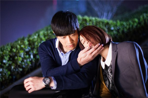 鍾情於潑辣女的星男